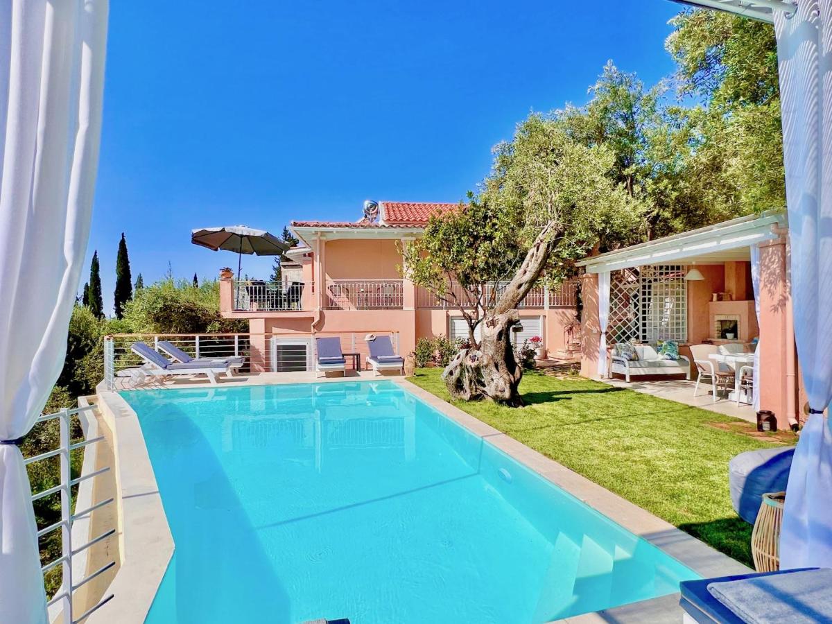 Villa Evmaria with private swimming pool - Bed and Breakfast