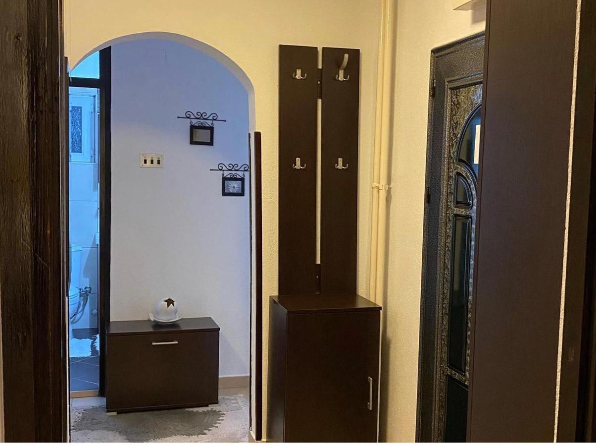 Prishtina SunnyHill Apartments - Bed and Breakfast