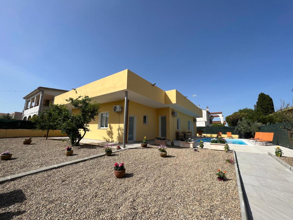 Casa vacanze Mare Fuori - B&B