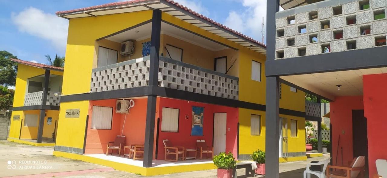 Flats no FORTE 200m praia ar piscinas até 8 pessoas portaria 24H - B&B