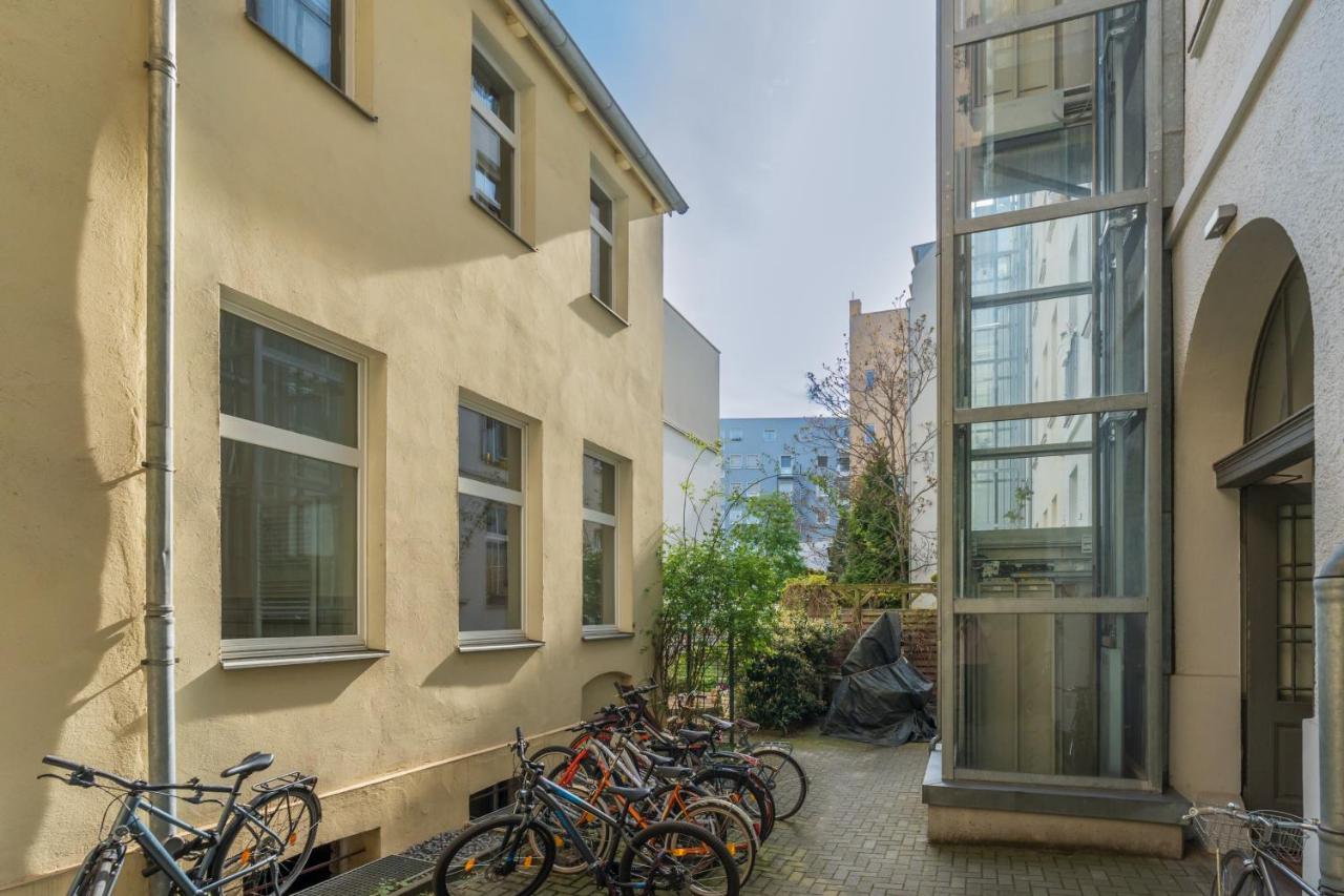 The Tieckstr Loft for up to 7 people with 2 bathrooms - B&B