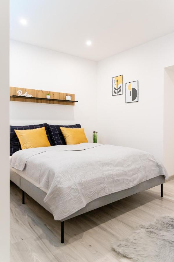 The Central Border Premium Apartment - B&B
