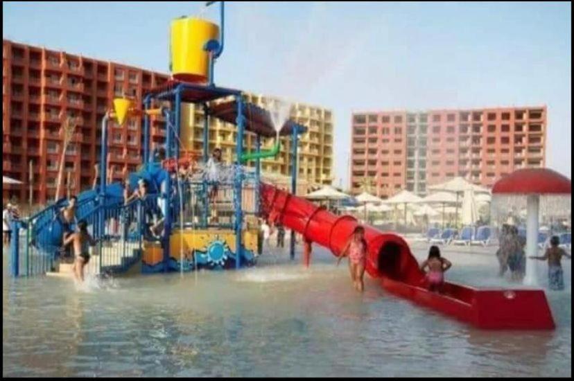 Port Golf Marina Families Only - Bed and Breakfast El Alamein