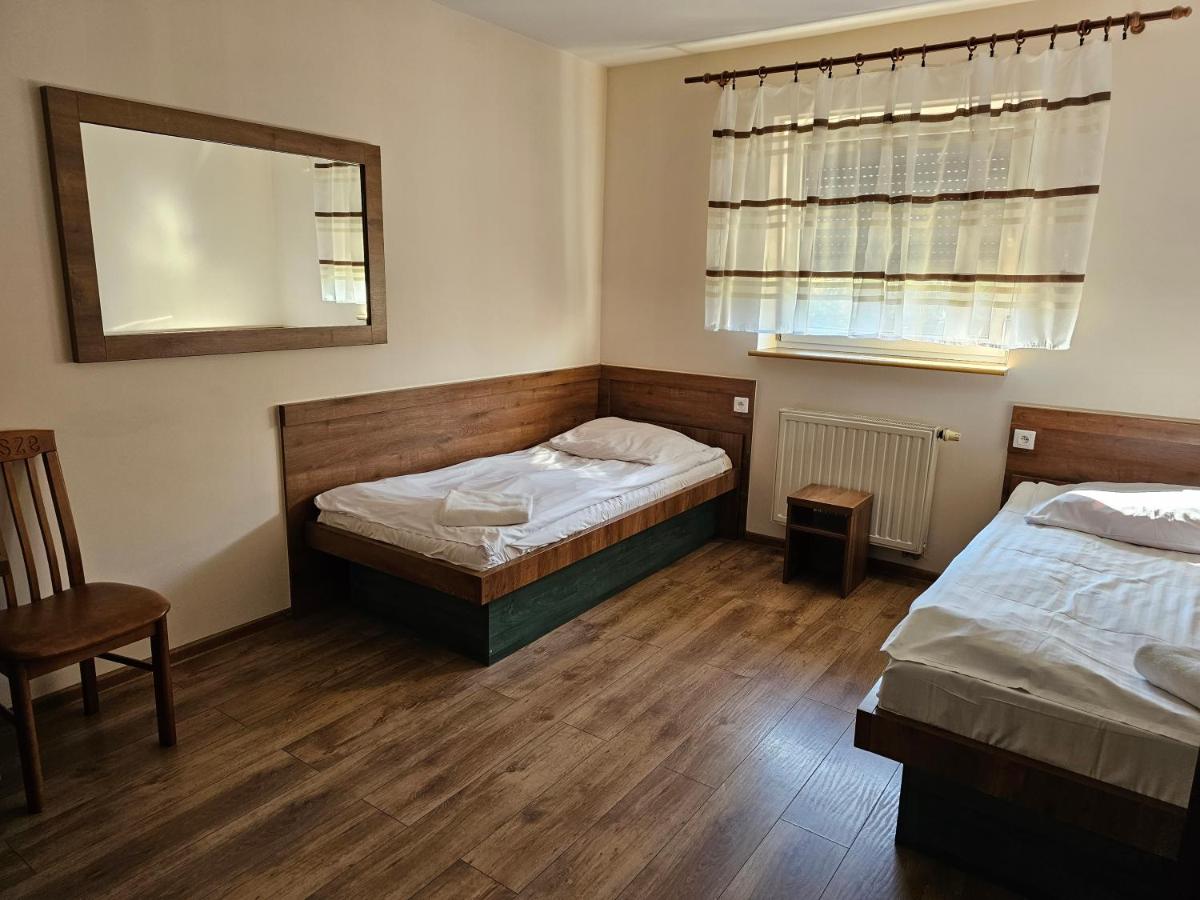 Large Twin Room