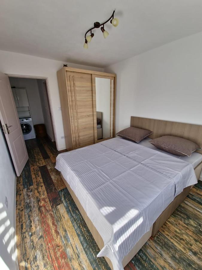 APARTAMENT 2 CAMERE - B&B