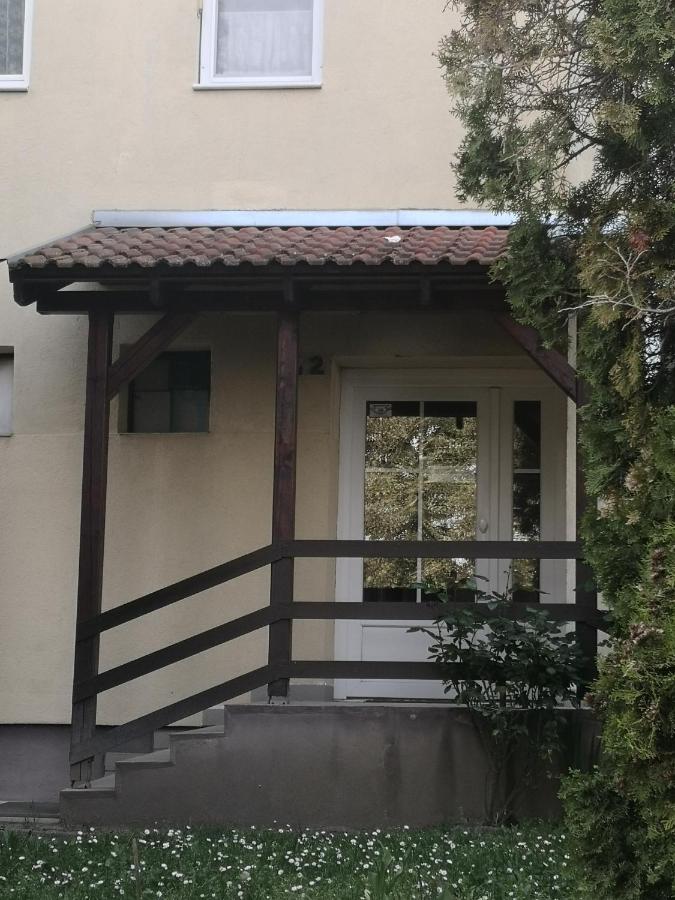 Waterlily Apartman - B&B