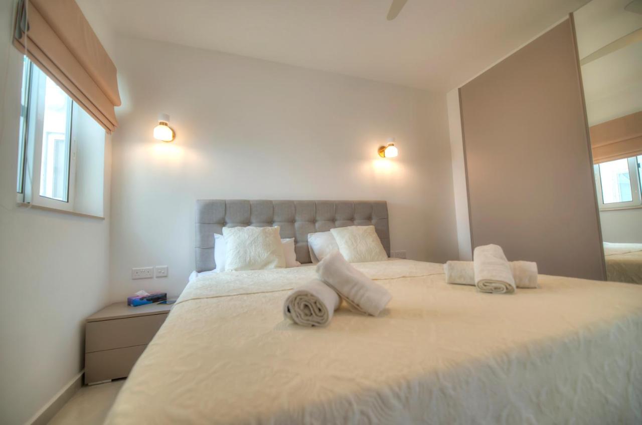 Seaside apartment in the heart of Xlendi Gozo - Chambres d'hôtes Xlendi
