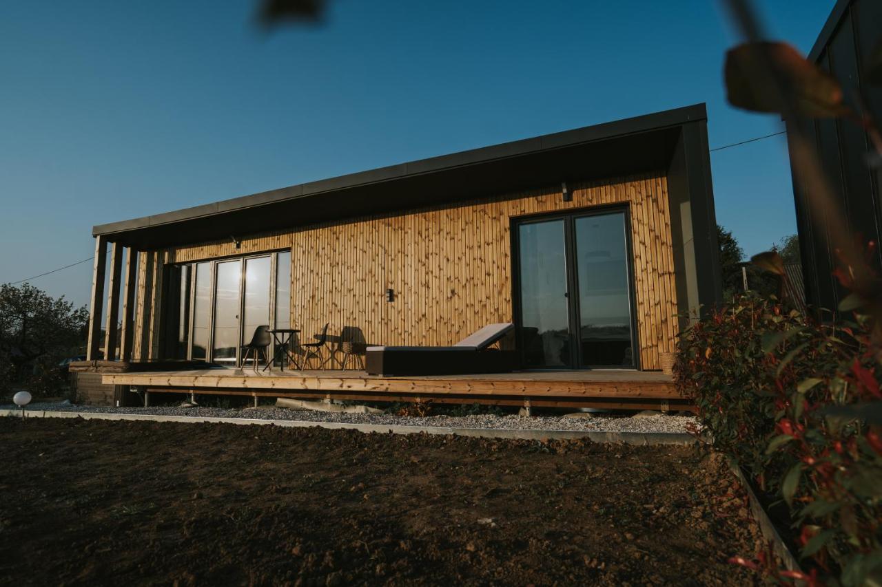 Halacs Homes Boutique Cabins, Unique cabin - B&B Balatonalmádi