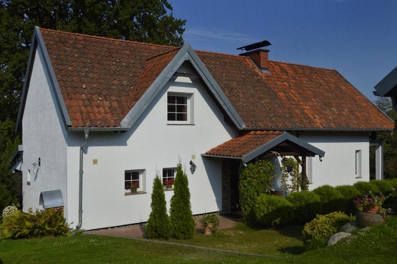 Dom Pod Dębem - B&B