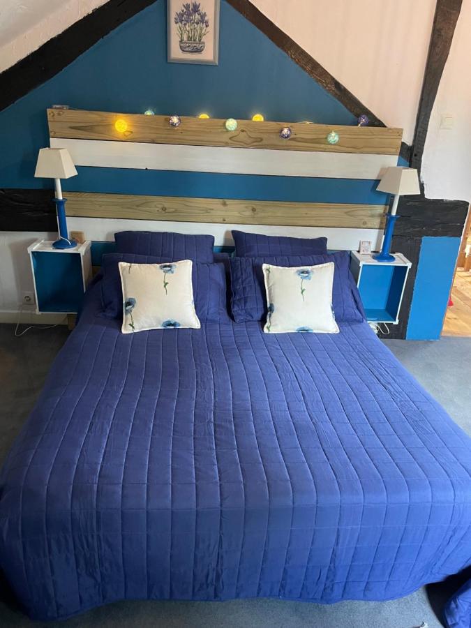 Double Room with Private External Bathroom