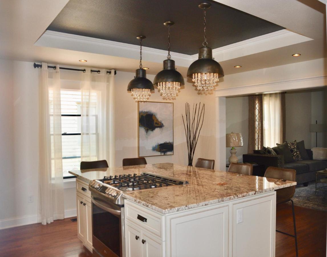 Luxury Home w/ Private Patio Mins away from DT RC - Bed and Breakfast Rapid City