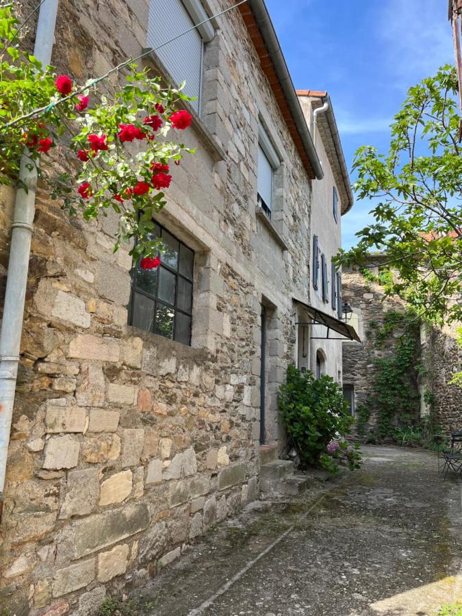 B&B Branoux-les-Taillades - Maison de village Cevenole climatisée à Branoux-Les-Taillades - Gard - #TravellerAwards 2024 - Bed and Breakfast Branoux-les-Taillades