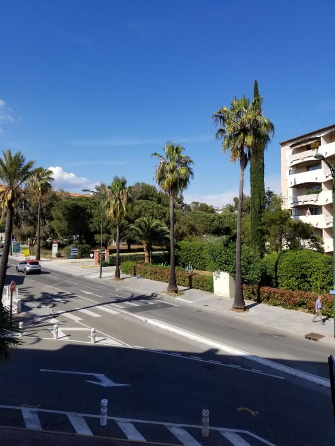 Appartement Terre et Mer - Ferienwohnung Hyères