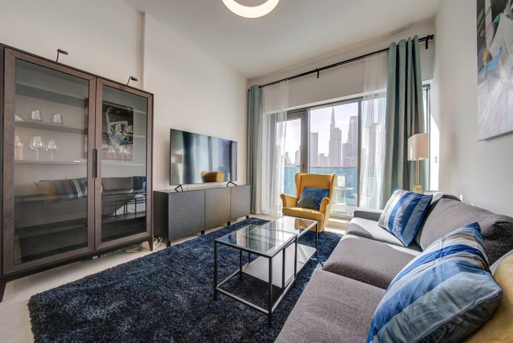 Canal View l Stylish & Spacious - B&B