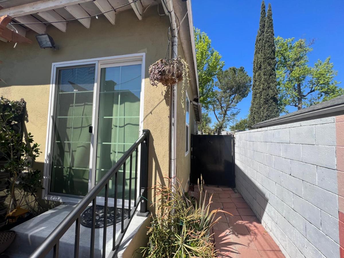 Sweet Tuscan Dreams-Private Entrance & Bathroom with Patio - Bed and Breakfast