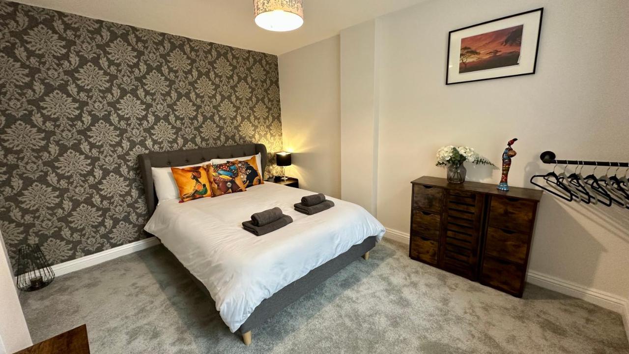 B&B Pontypool - Stylish & Cosy - Flat 6, Osborne Road - Bed and Breakfast Pontypool