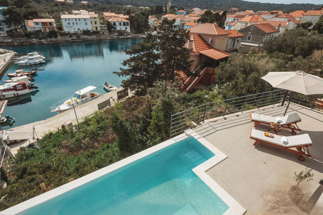 B&B Bozava - SOL luxury residence near the beach with shared heated pool - Bed and Breakfast Bozava