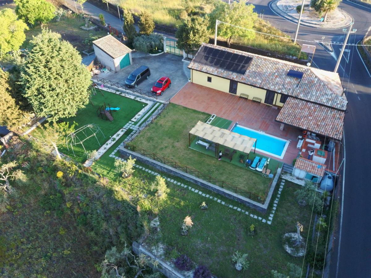 Villa Egle Belpasso, villa vacanza con piscina - B&B Belpasso