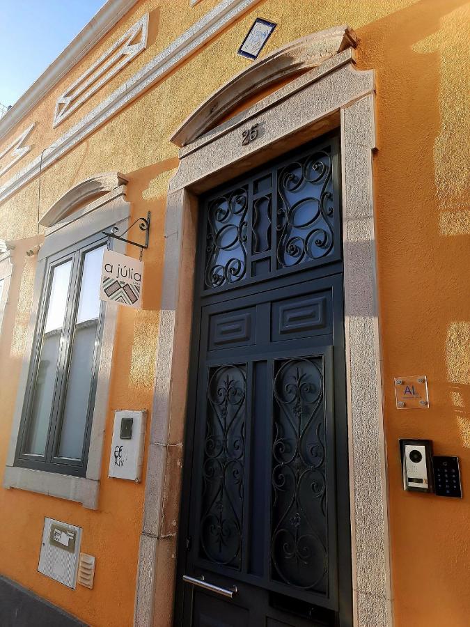 Casa A Júlia In Faro's Heart - B&B