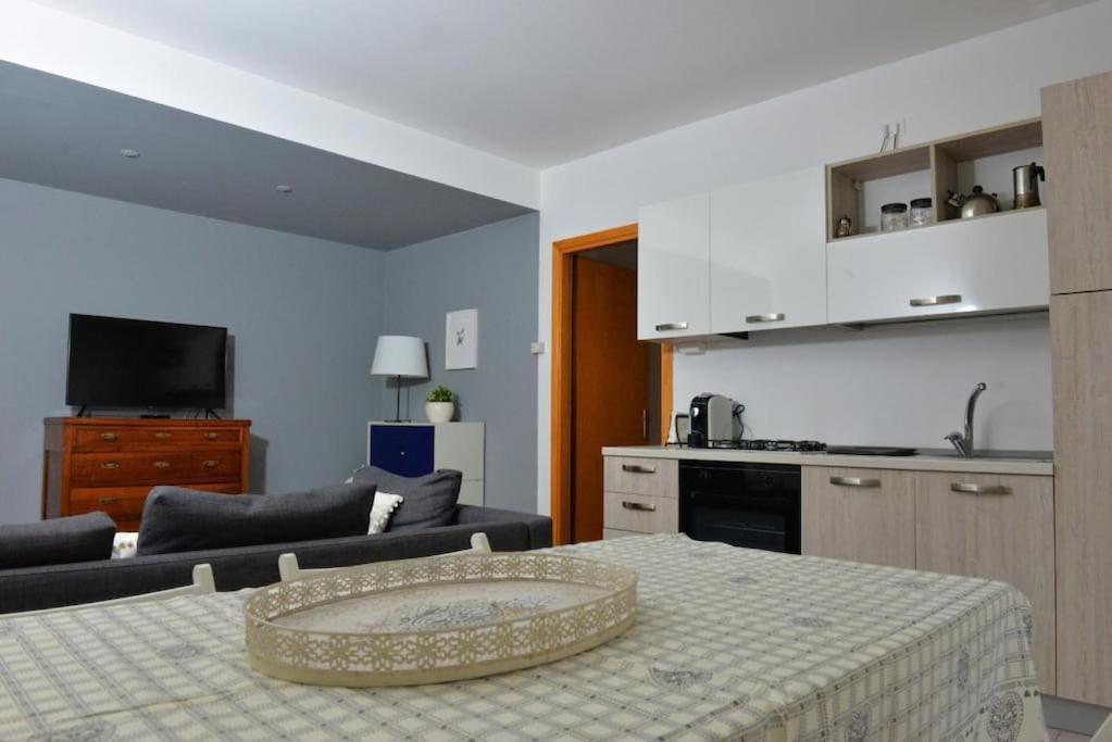 A due passi dal lago (CIR 017085-LNI-00017) - Ferienwohnung Iseo