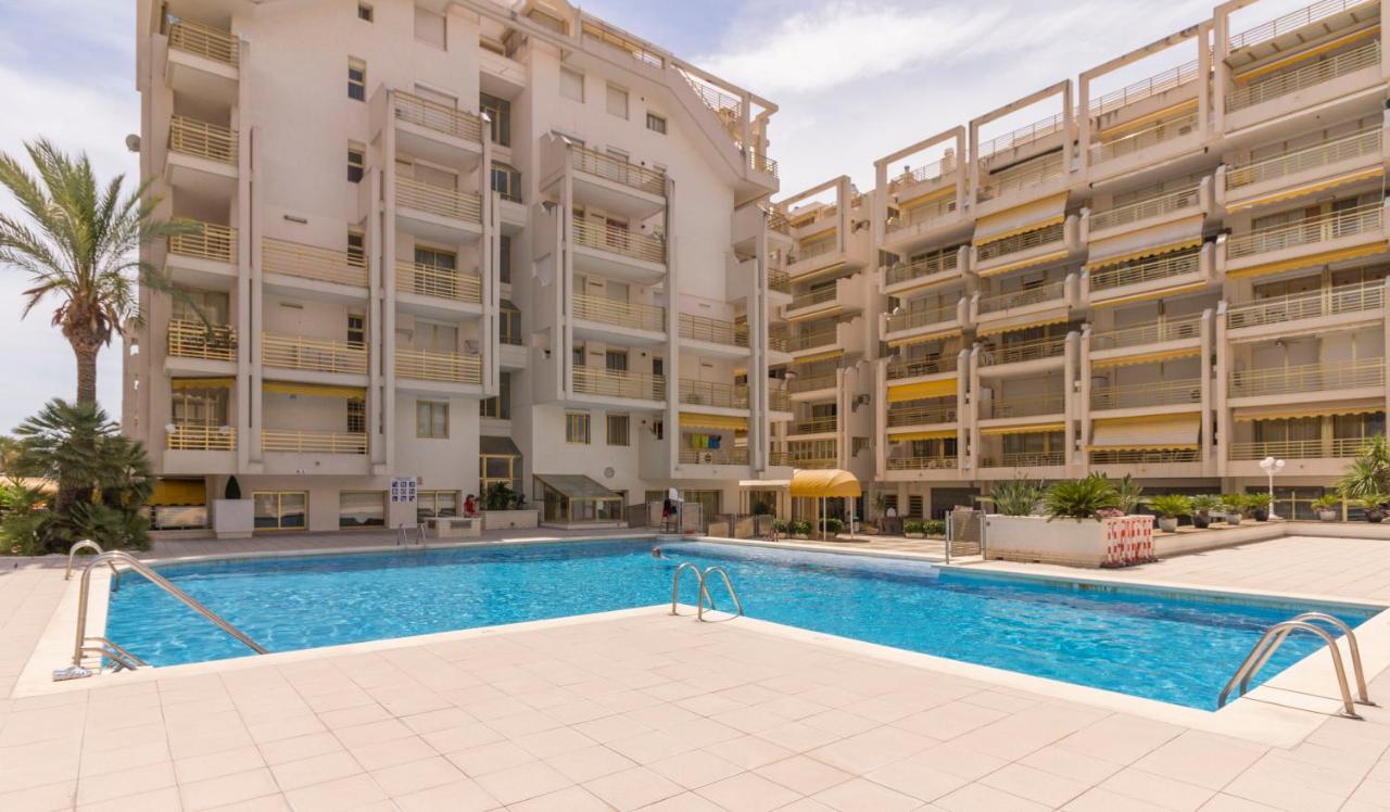 NOVELTY RENOVADO - B&B Salou