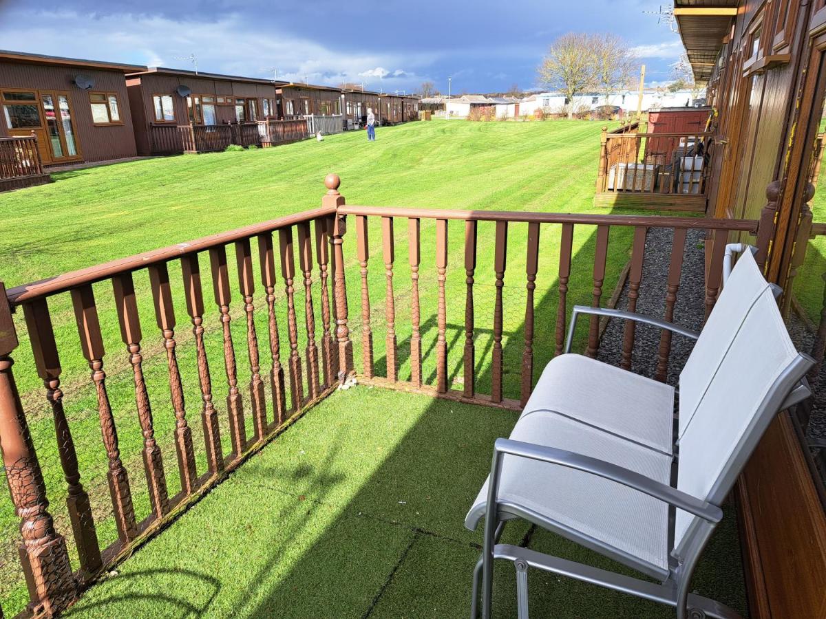 Beside the Seaside Chalet - B&B