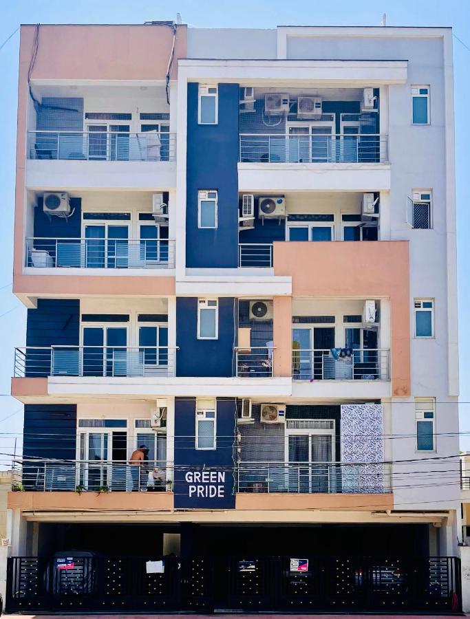 3BHK Airport Vista Apartment - Entire Apartment - Bed and Breakfast Jaipur