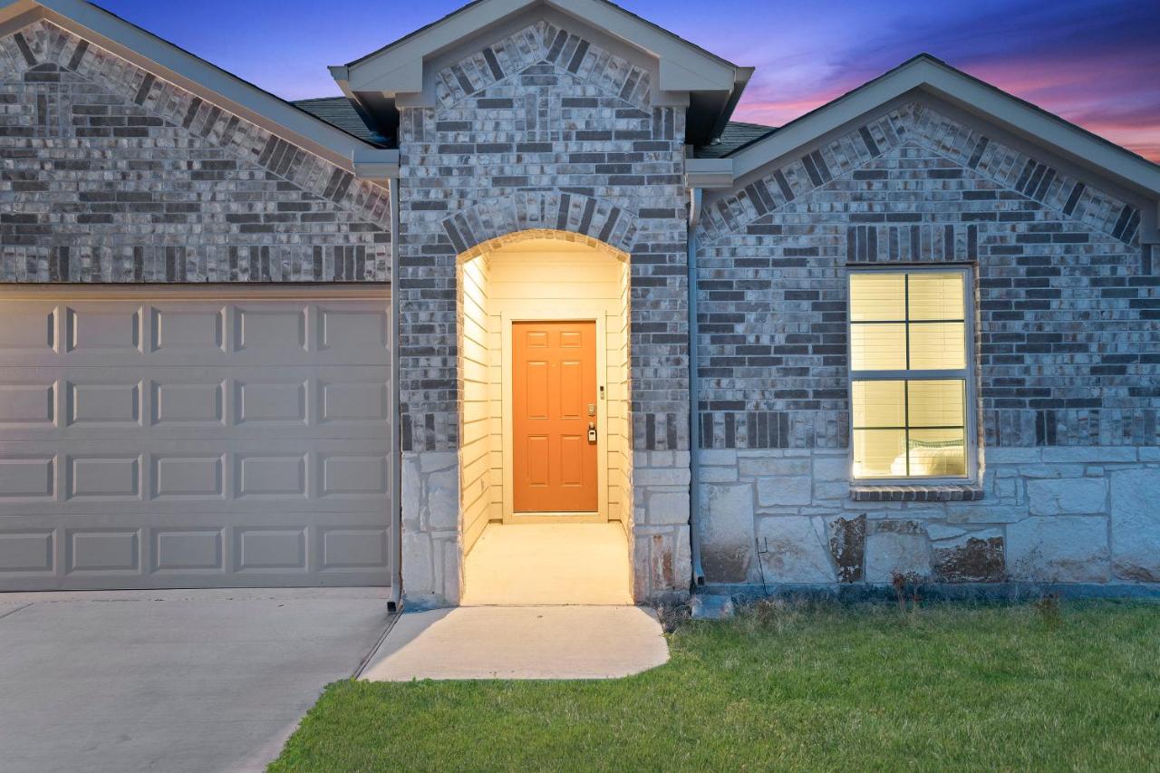 @ Marbella Lane - Amazing 4BR Lakeview Home - B&B Austin