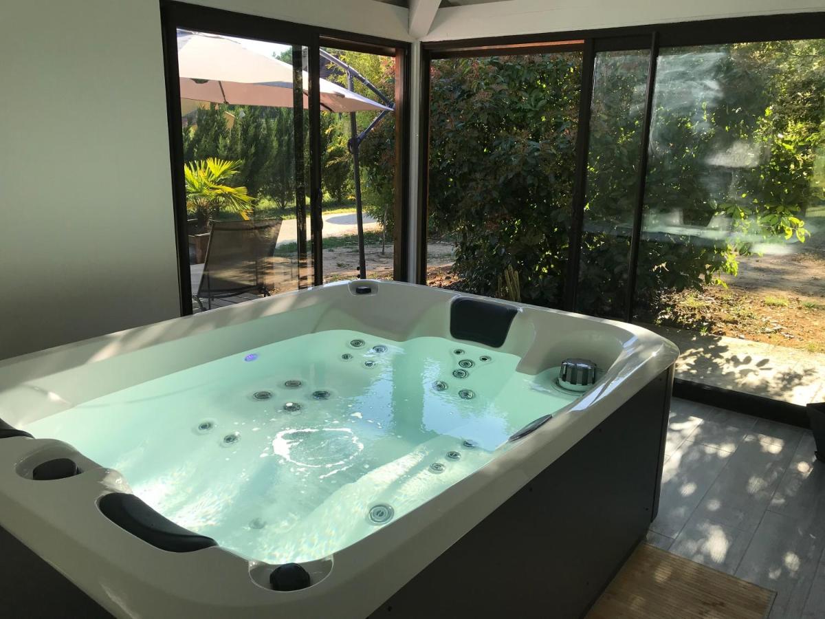 Villa KIKO, Gîte Spa & Sauna privatifs -5 min- Sarlat - B&B Vitrac