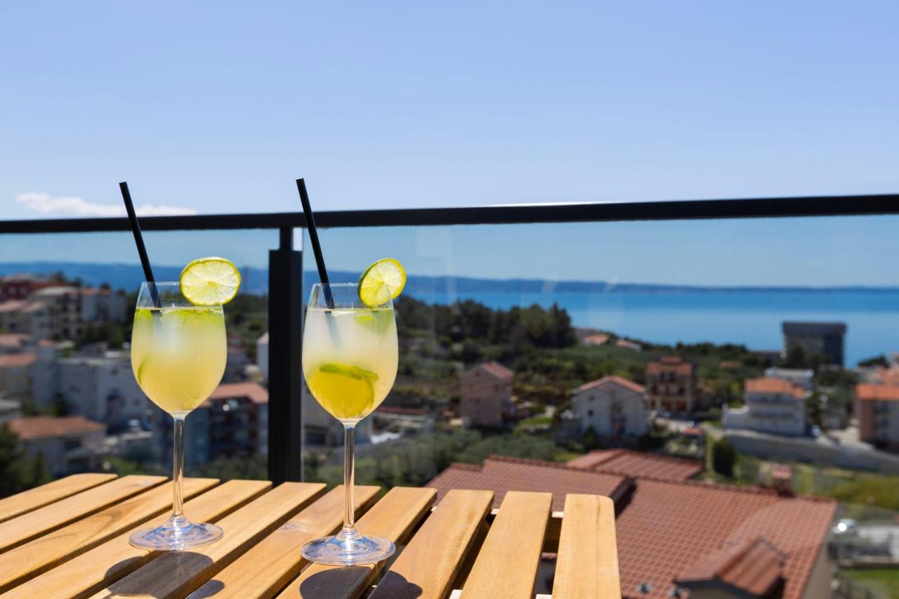 Luxury apartments Shine&Roze with sea view&parking near beach - Chambres d'hôtes Podstrana