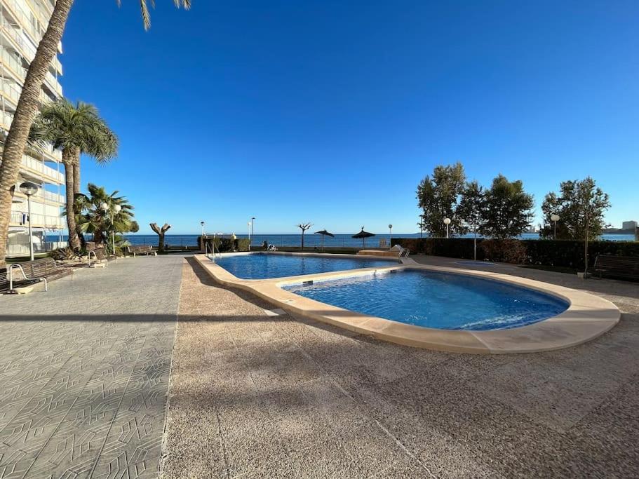 Residencial salida directa al mar. Grandes vistas - B&B Alicante