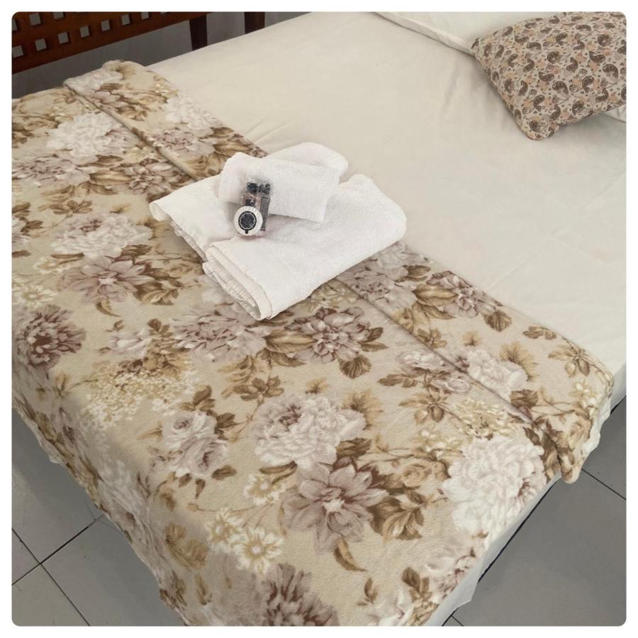 Camera Tripla Budget