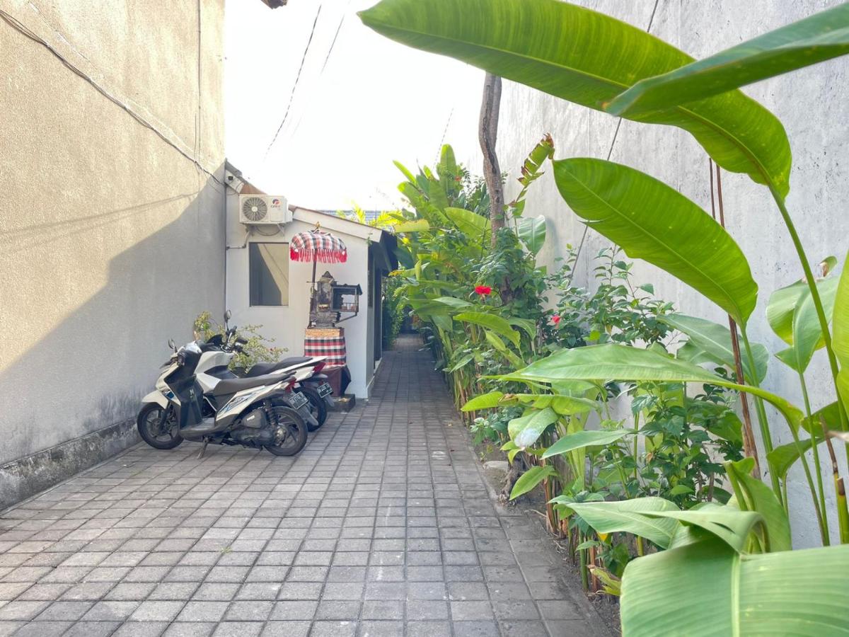 Villa Laksmi Legian - B&B Seminyak