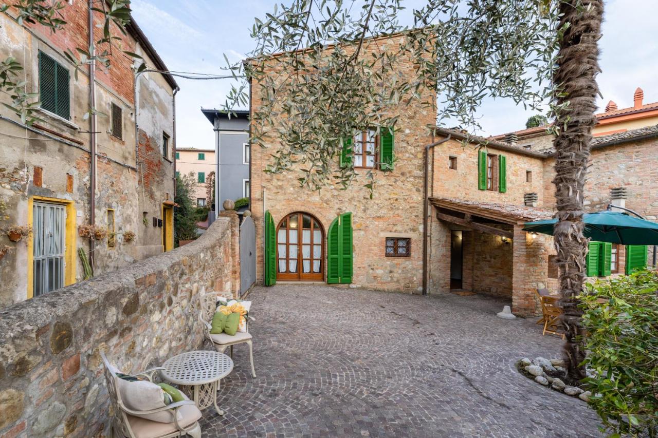 Lajatico Rentals - Casa di Alice nel Borgo - B&B