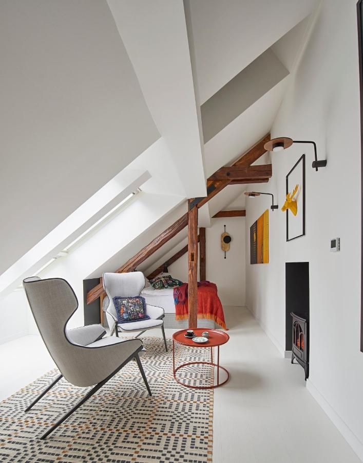 Double or Twin Room with Lake View