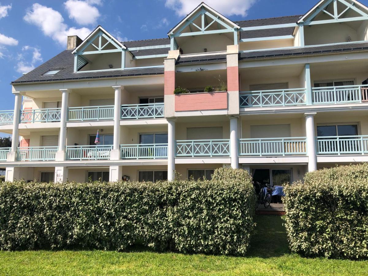 T2 Rez de jardin piscine parking La Baule - B&B