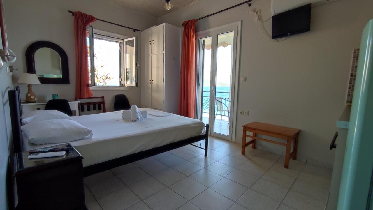 Deluxe Double Room with Balcony and Sea View