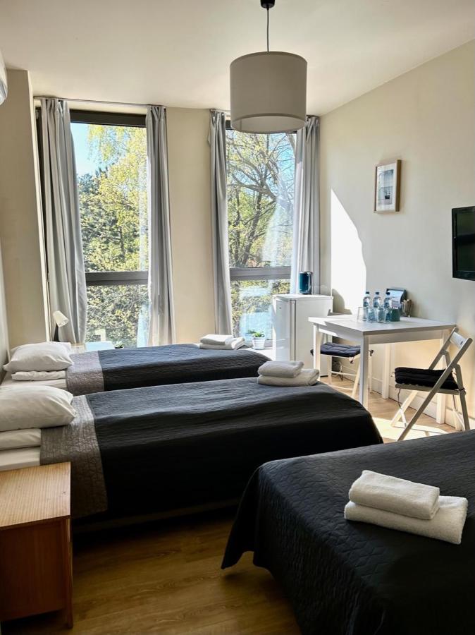 Dreibettzimmer mit Bad