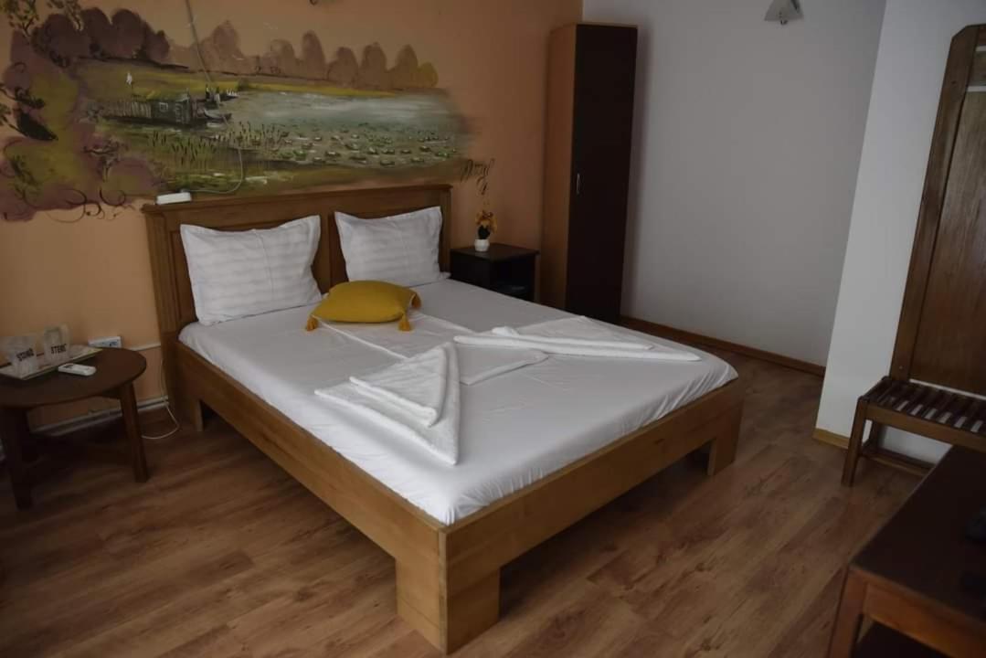 B&B Sulina - Pensiunea sellina - Bed and Breakfast Sulina