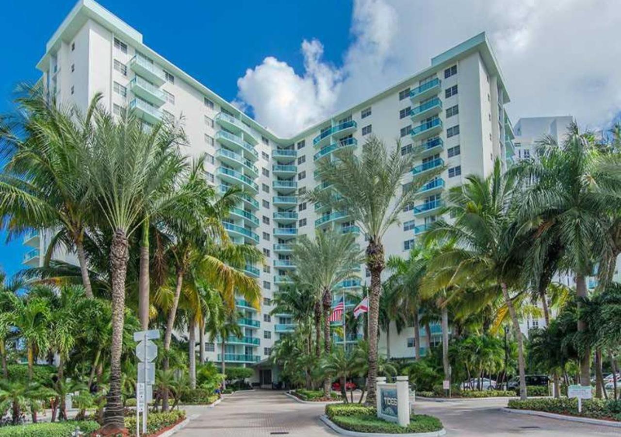 Miami Hollywood Gorgeous 2BD Awesome Ocean View - Ferienwohnung Hollywood