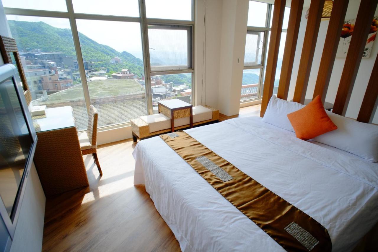 King Room with Mountain View