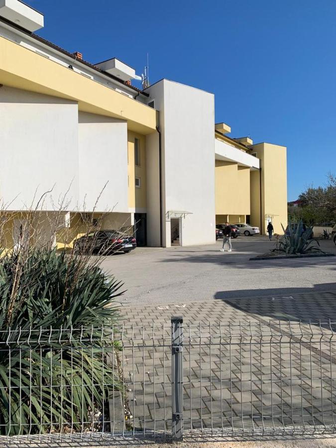 Meli Maisonette Apartments - B&B Ližnjan