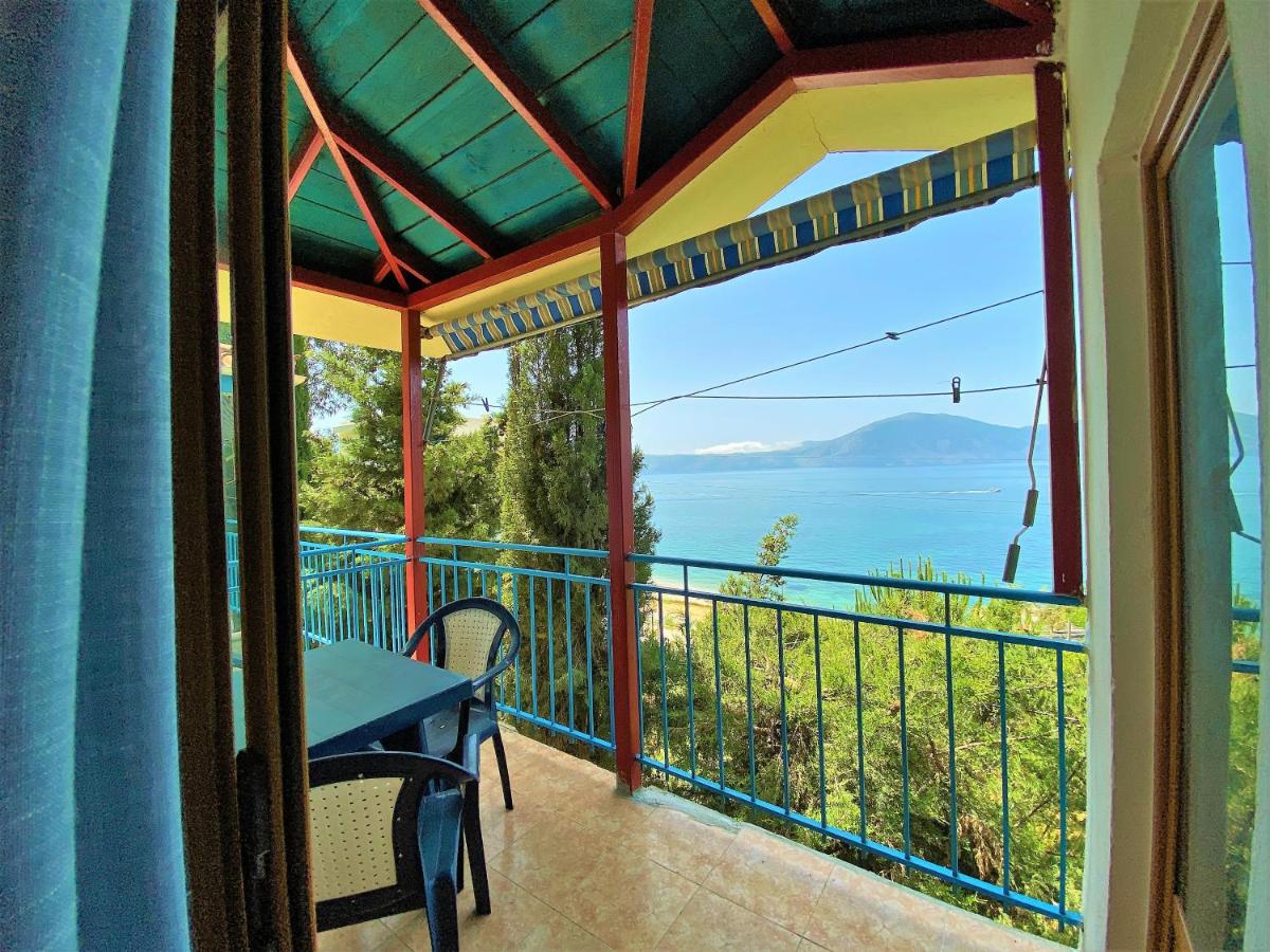 B&B Vlora - Ramo's Cozy Beachside Haven with Panoramic Views - 2nd - Bed and Breakfast Vlora