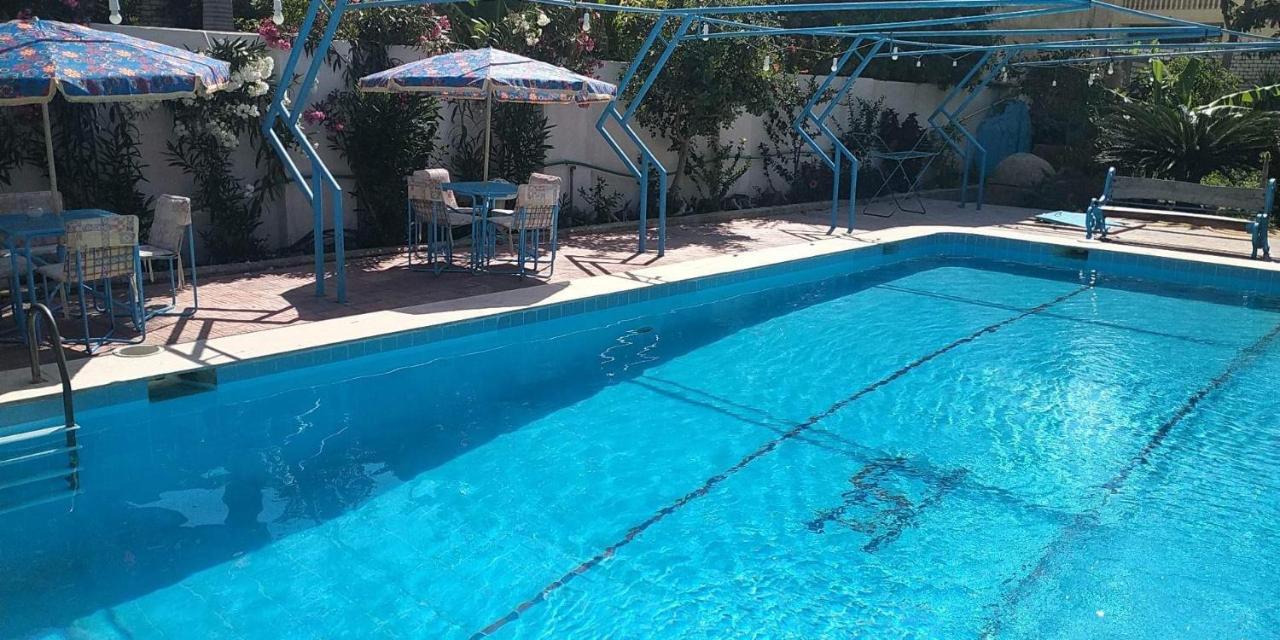 B&B Alexandria - Blue holiday family summer villa - privé pool- AC- 5 bdr- 10 pax - Bed and Breakfast Alexandria