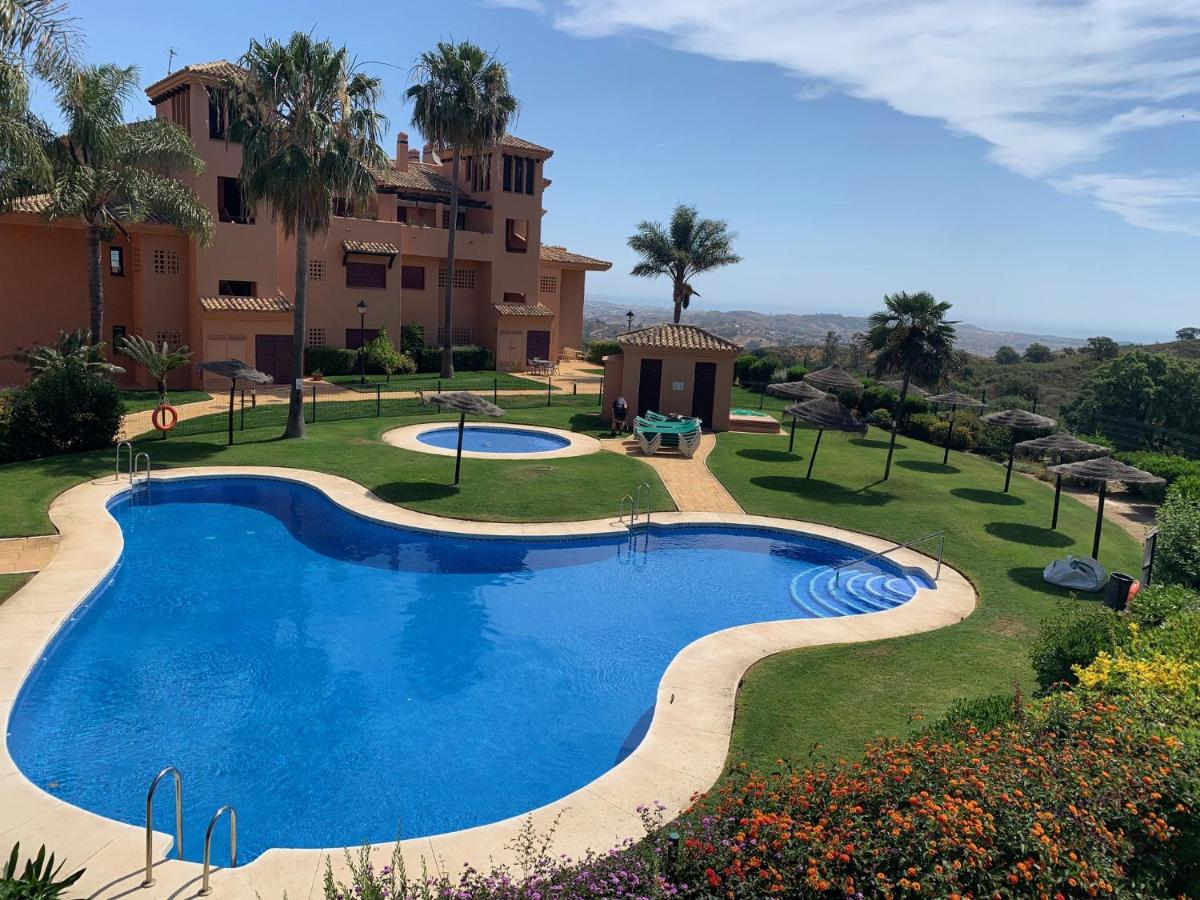 El Soto de Marbella Onsite Golf-Tennis-Padel-Gym 2 Bed 2 Bath Apartment Ph2B - Ferienwohnung Ojén