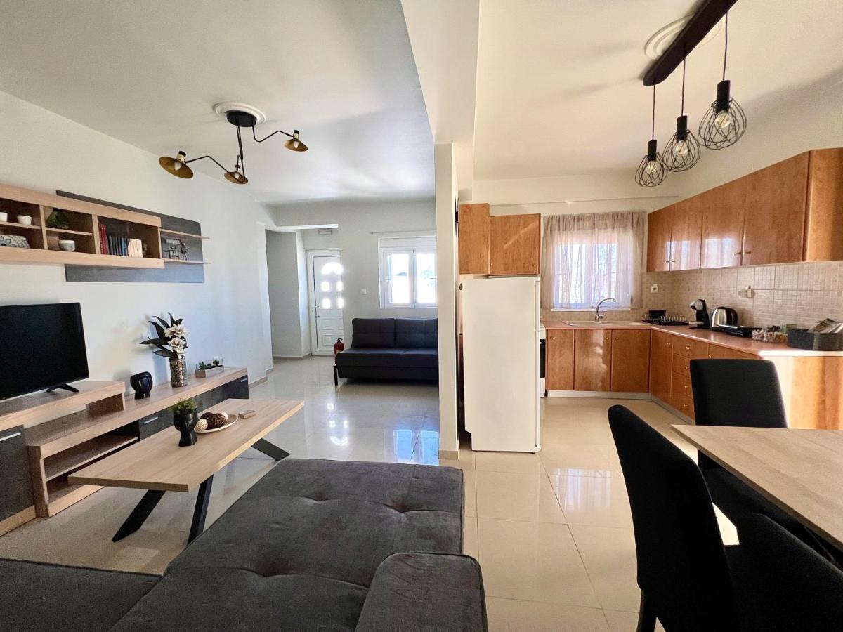 Ammos Luxury Apartments - Ferienwohnung Amaliáda