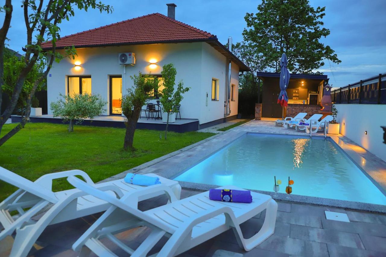 B&B Bihac - Holiday Home Libera - Bed and Breakfast Bihac