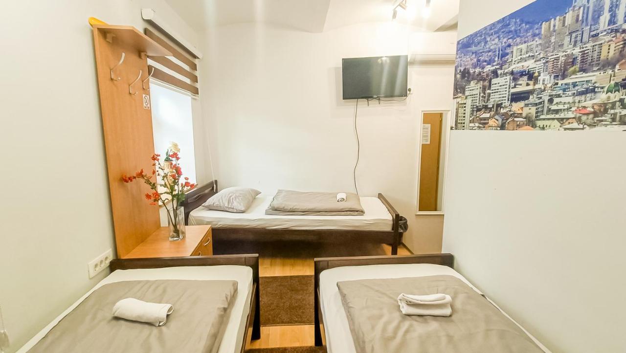 Chambre Triple avec Salle de Bains Privative