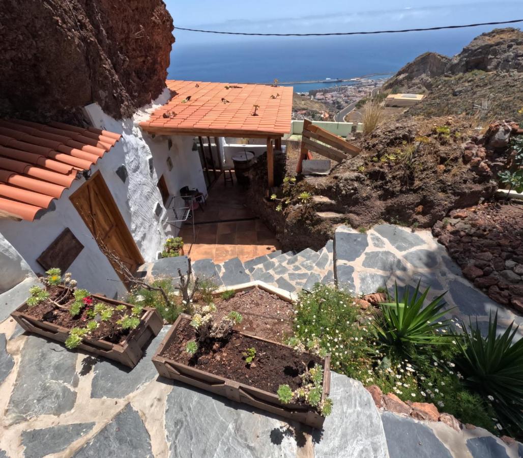 B&B Santa Cruz de Tenerife - Casa rural Alessia with jacuzzi ,garden & swimming pool - Bed and Breakfast Santa Cruz de Tenerife