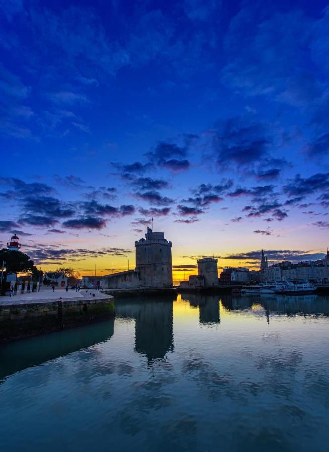 BLUE Studio cosy et calme proche du centre avec TV et Wifi - B&B La Rochelle